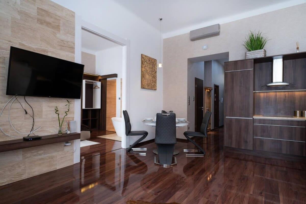 Central Luxy Design Apartment Budapest Exterior foto